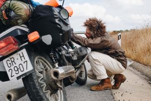 Galgo Cómo poner maletas en moto - Cómo llevar equipaje en moto